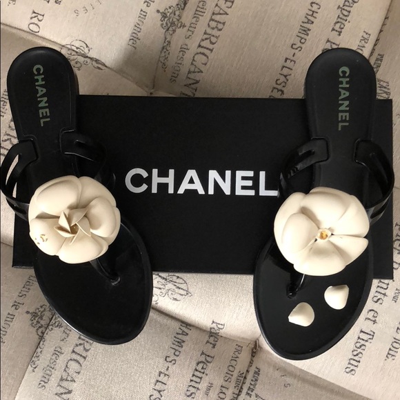 Chanel Thongs - Picture 5 of 5